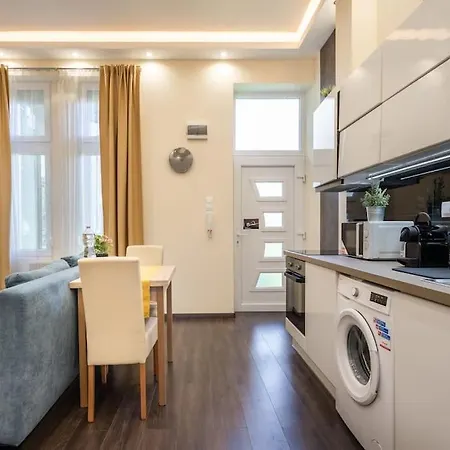 Zippy Of Harmony Apartamento Budapest